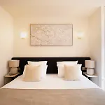 Pick A Flat\'S Apartements With Services In Louvre - Rue Des Halles
