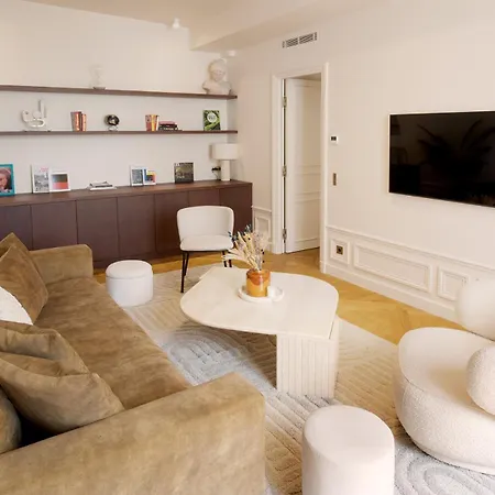 Pick A Flat's Apartements With Services In Louvre - Rue Des Halles * Paris