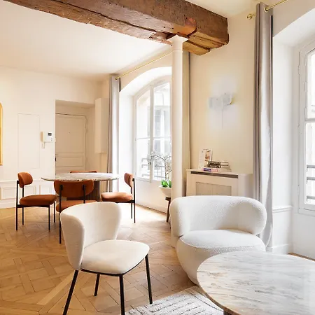Apartment Pick A Flat's Apartements With Services In Louvre - Rue Des Halles Paris