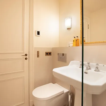 Pick A Flat's Apartements With Services In Louvre - Rue Des Halles *