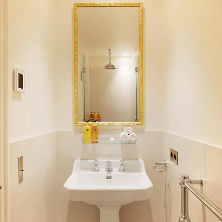 Pick A Flat's Apartements With Services In Louvre - Rue Des Halles Paris