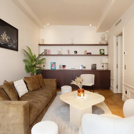 Pick A Flat's Apartements With Services In Louvre - Rue Des Halles Apartment