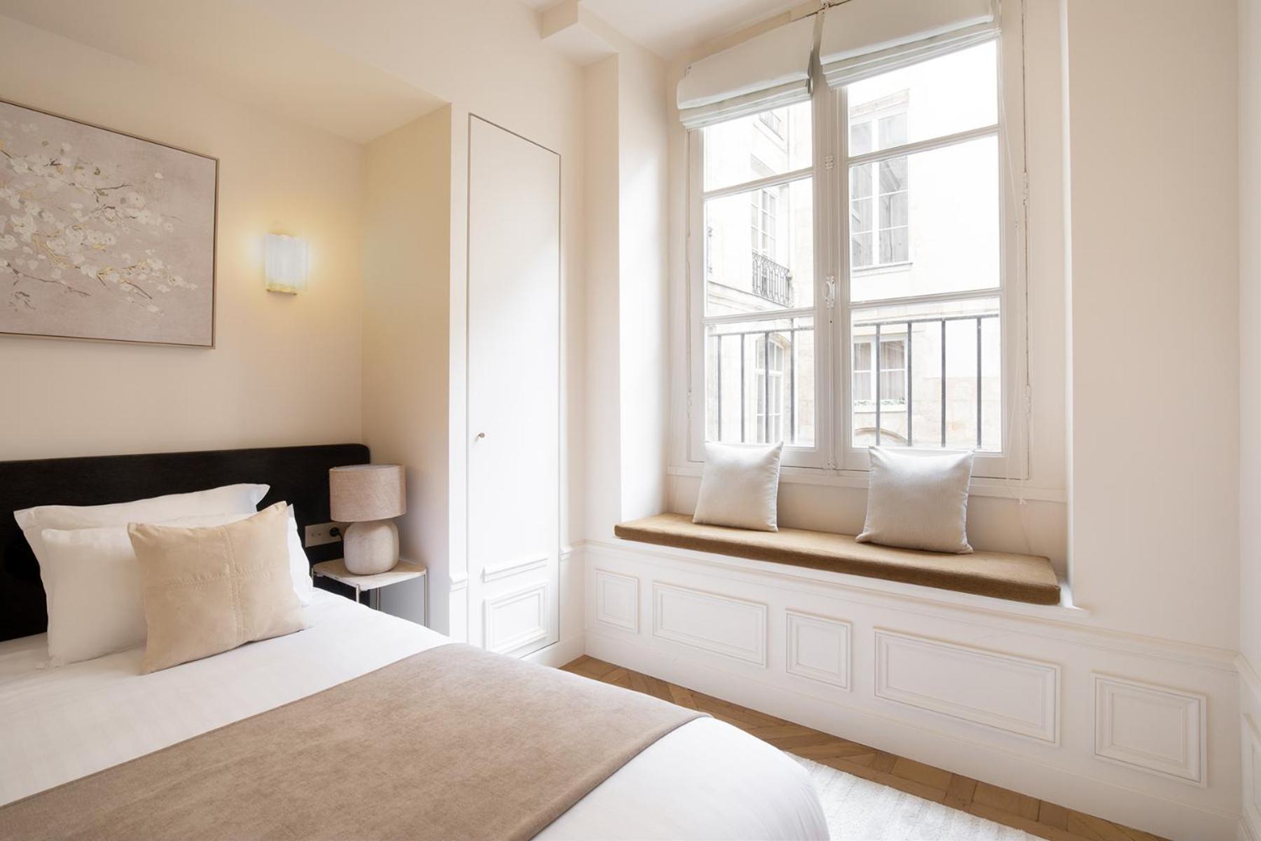 Pick A Flat's Apartements With Services In Louvre - Rue Des Halles Paris